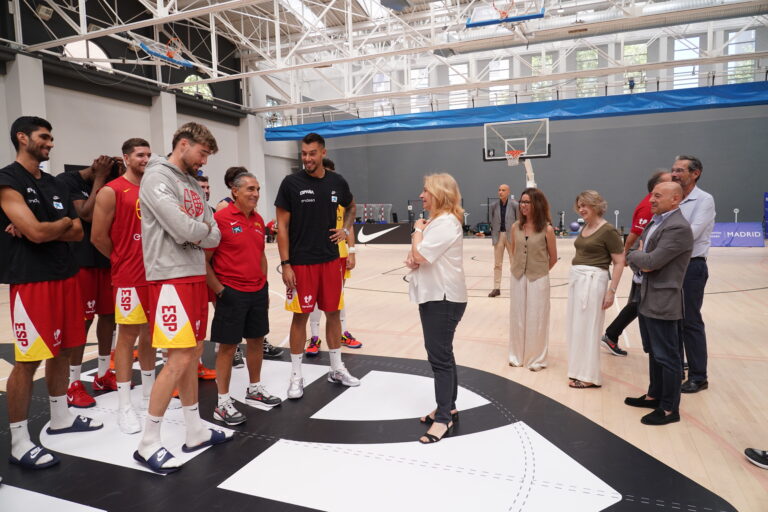Sanz envía su apoyo a la selección española de baloncesto en el EuroBasket de agosto
