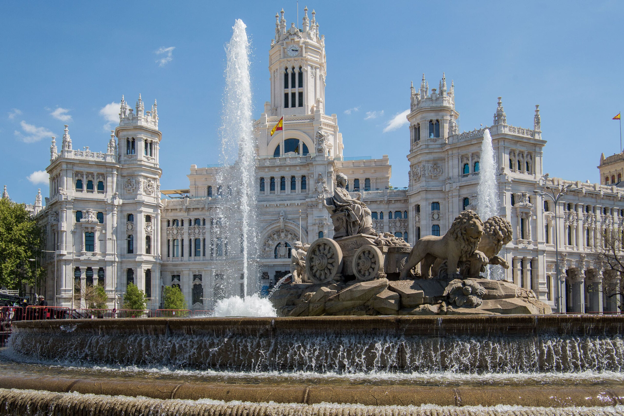 El Ayuntamiento de Madrid invierte casi 20 millones de euros cada día en el funcionamiento de la