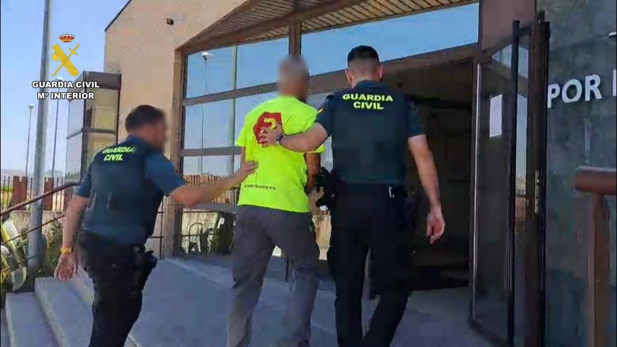 Una alerta ciudadana ayuda a la Guardia Civil a detener a un reincidente por violencia de género