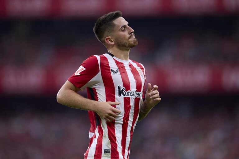 Sancet presenta una lesión en el ligamento lateral interno de la rodilla