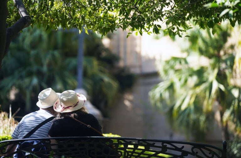 La ola de calor afecta a Andalucía con alertas por temperaturas cercanas a 40 grados en seis