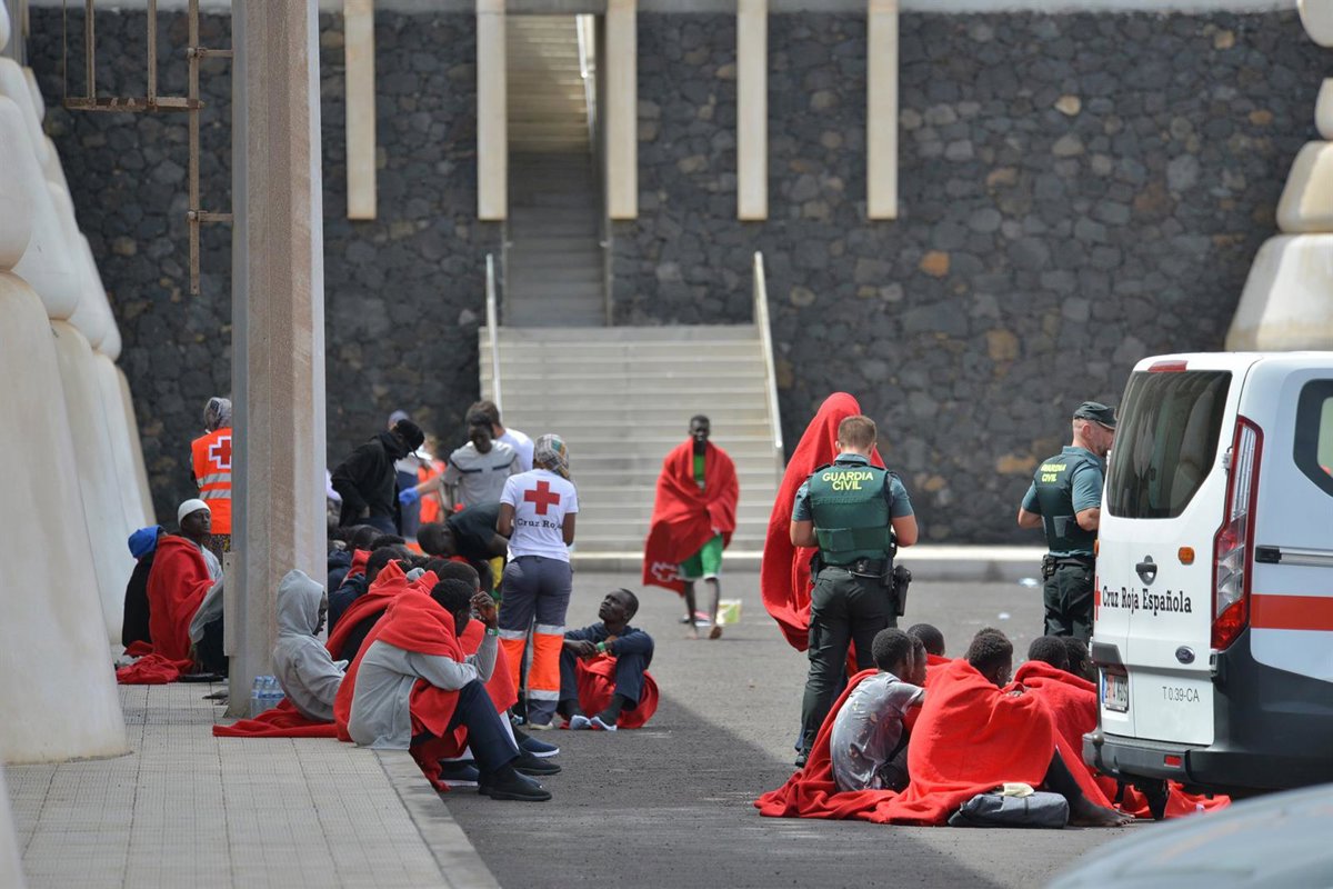 Clavijo opina que el traslado de los menores migrantes asilados muestra cierta falta de