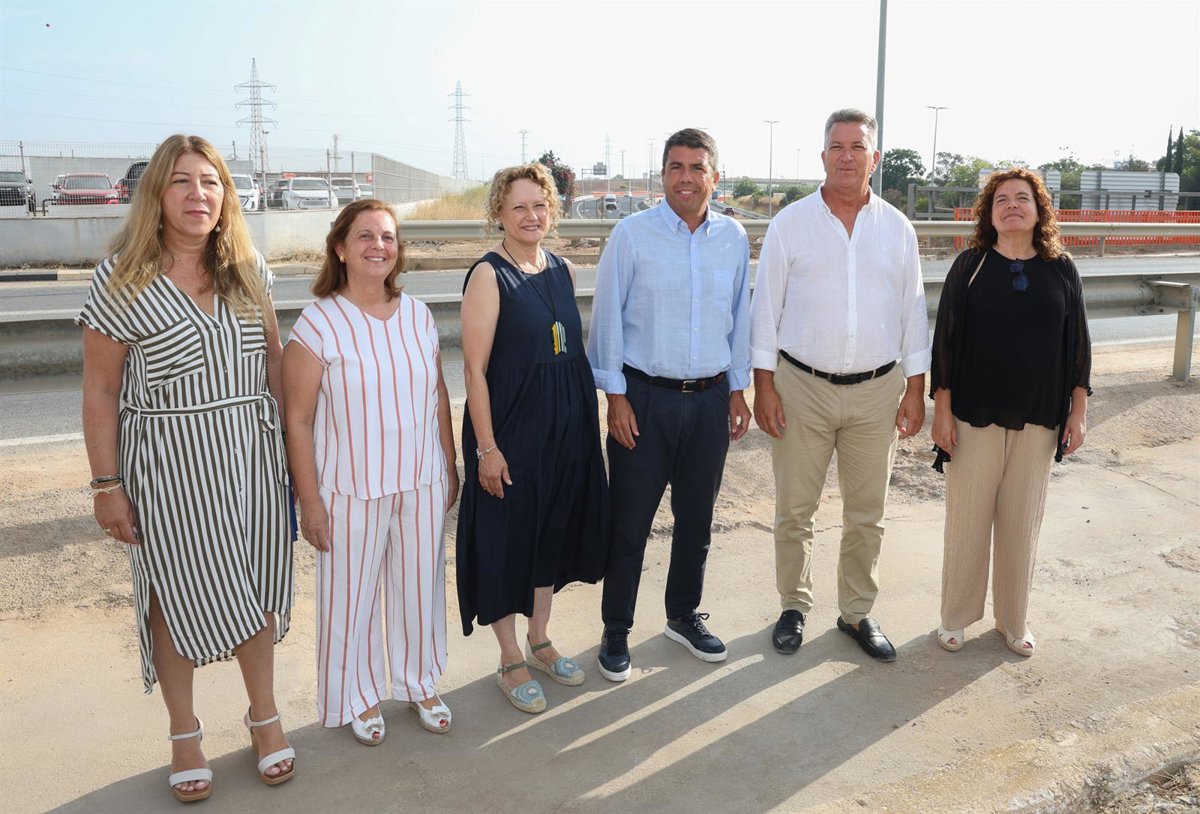 La Generalitat vuelve a abrir la carretera autonómica cerrada por la dana y el Peset recibe l...