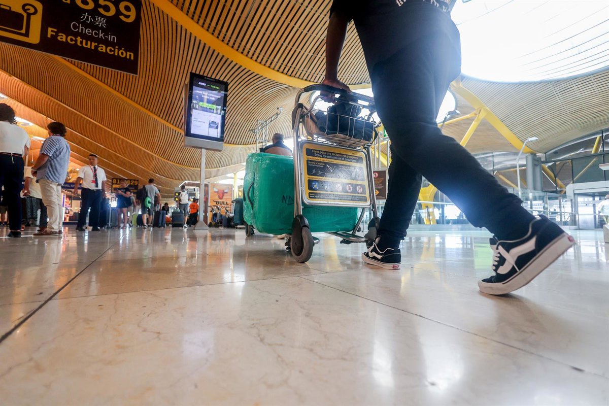 Los aeropuertos de Canarias tendrán 5.059 vuelos durante el puente de agosto