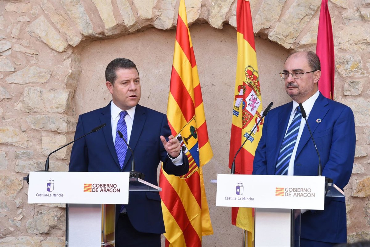 Lamentamos la marcha de Lambán, un referente por su coherencia y notable capacidad intelectual