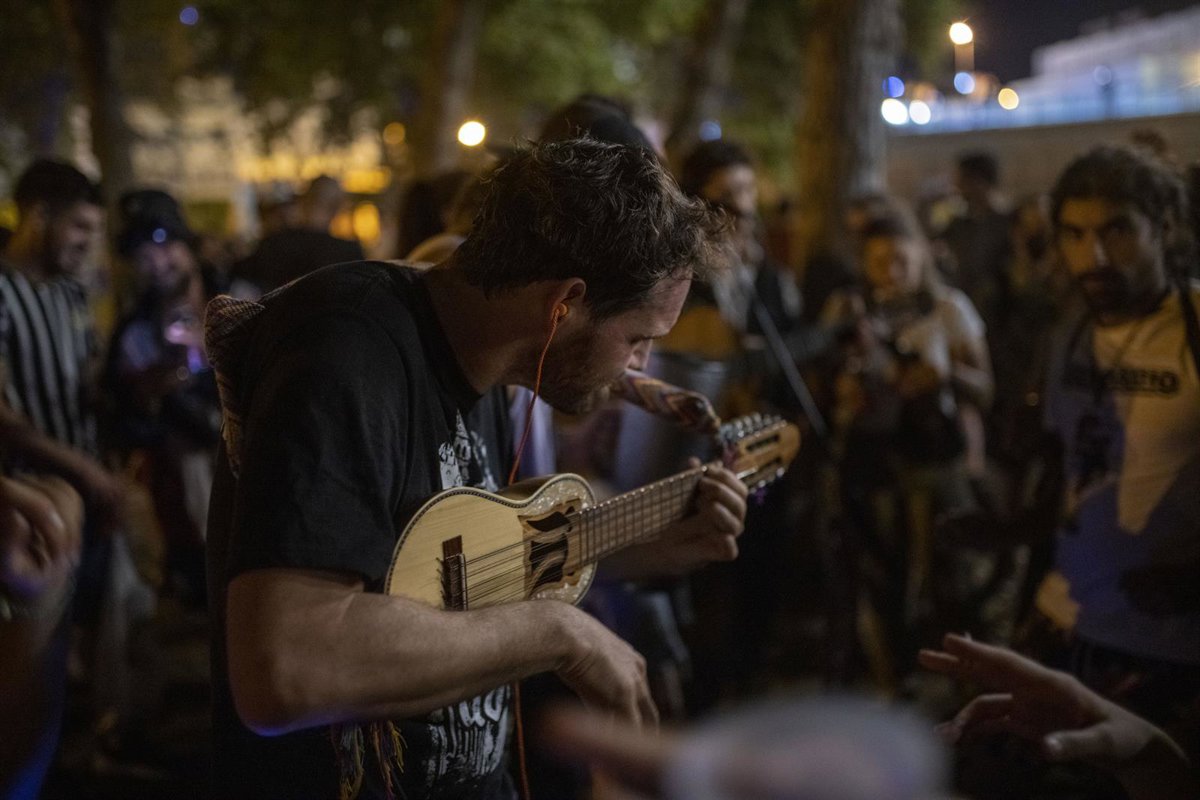 La fiesta mayor de Sants toma el relevo de Gràcia y comienza este sábado en Barcelona