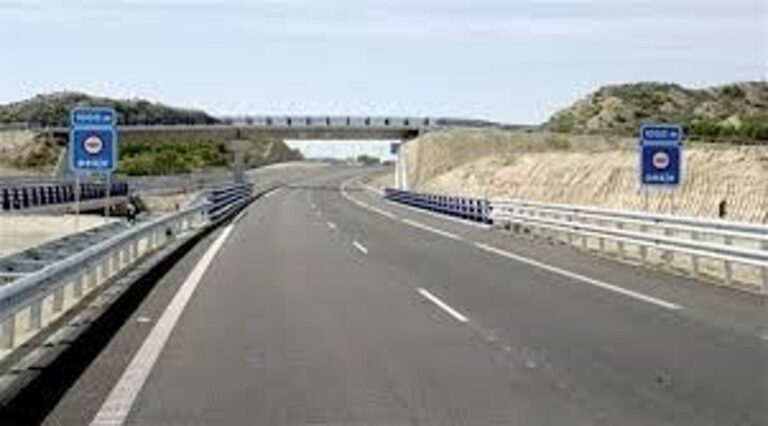 Un joven de Burgos fallece en un accidente de tráfico en la AP-68 en Haro al salirse de la vía