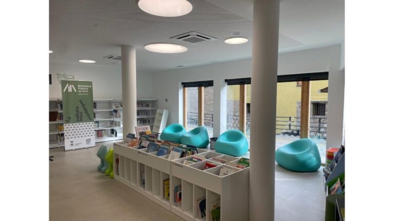 Las bibliotecas públicas catalanas facilitaron 14,9 millones de documentos en 2024, un 6% más
