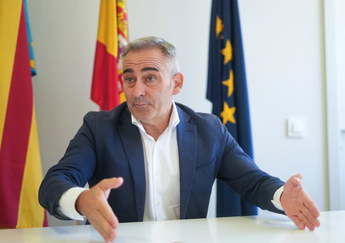 Barrachina critica la "crueldad" del recorte del trasvase Tajo-Segura: "Sánchez quiere sirvientes,