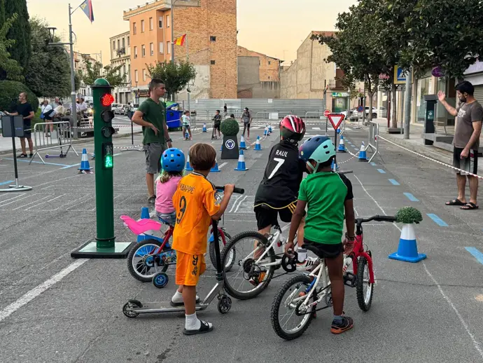 Binéfar celebra el segundo fin de semana de movilidad sostenible con bicis, patinetes y peatones