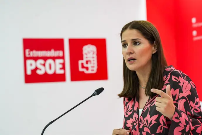 El PSOE pide a Guardiola que rinda cuentas en el parlamento sobre el incendio y la reconstrucción