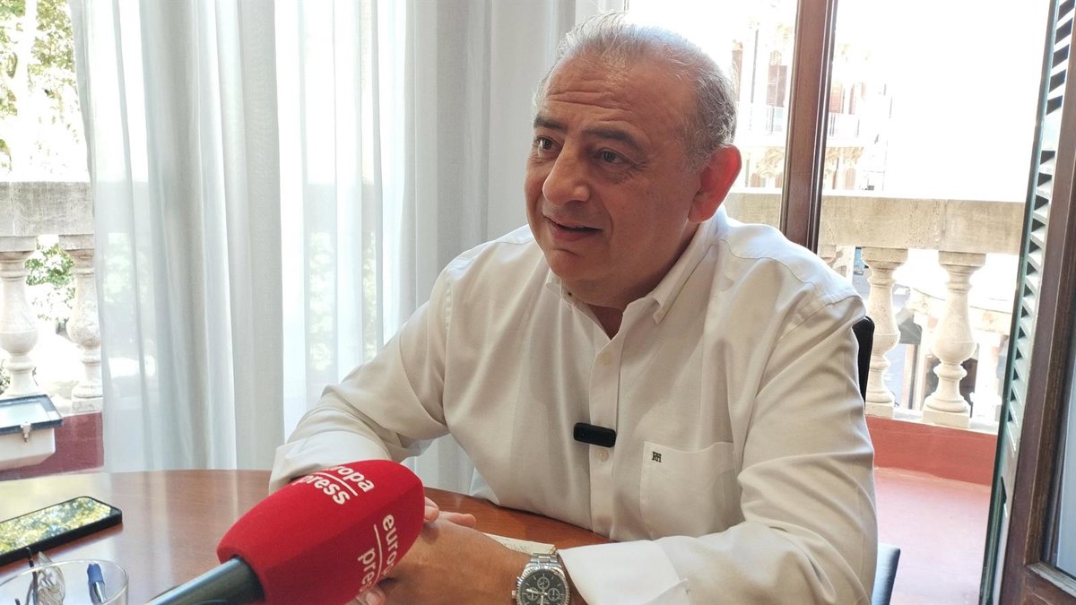 Rodríguez insta a Prohens a optar entre abordar la crisis migratoria o alinearse con la