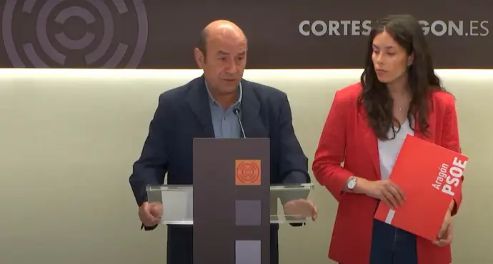 El PSOE pide reactivar la Ley de Memoria de Aragón por la "banalización" del franquismo en España