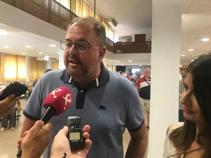El alcalde de Mérida afirma que el agua es "óptima" y que el problema se resolverá pronto