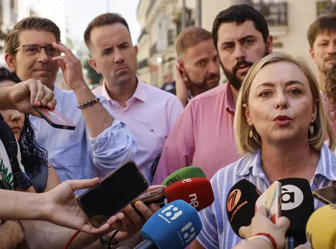 Ningún partido, y menos de ultraderecha, detendrá nuestra defensa de la lengua catalana