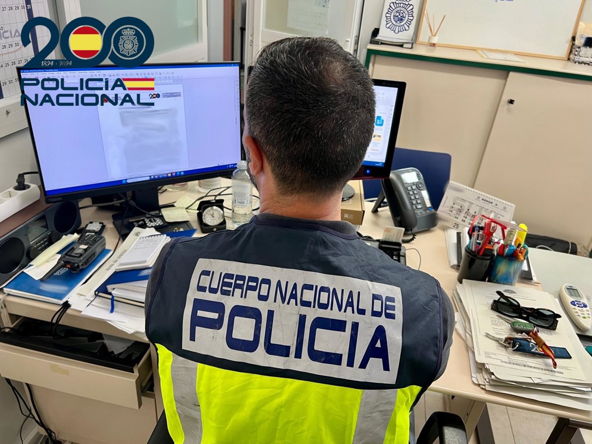 Dos menores en Maó son investigados por usar IA para alterar fotos de chicas desnudas
