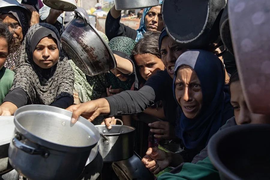 Fallece el atleta Allam al Amour al dirigirse a un centro de distribución de alimentos en Gaza