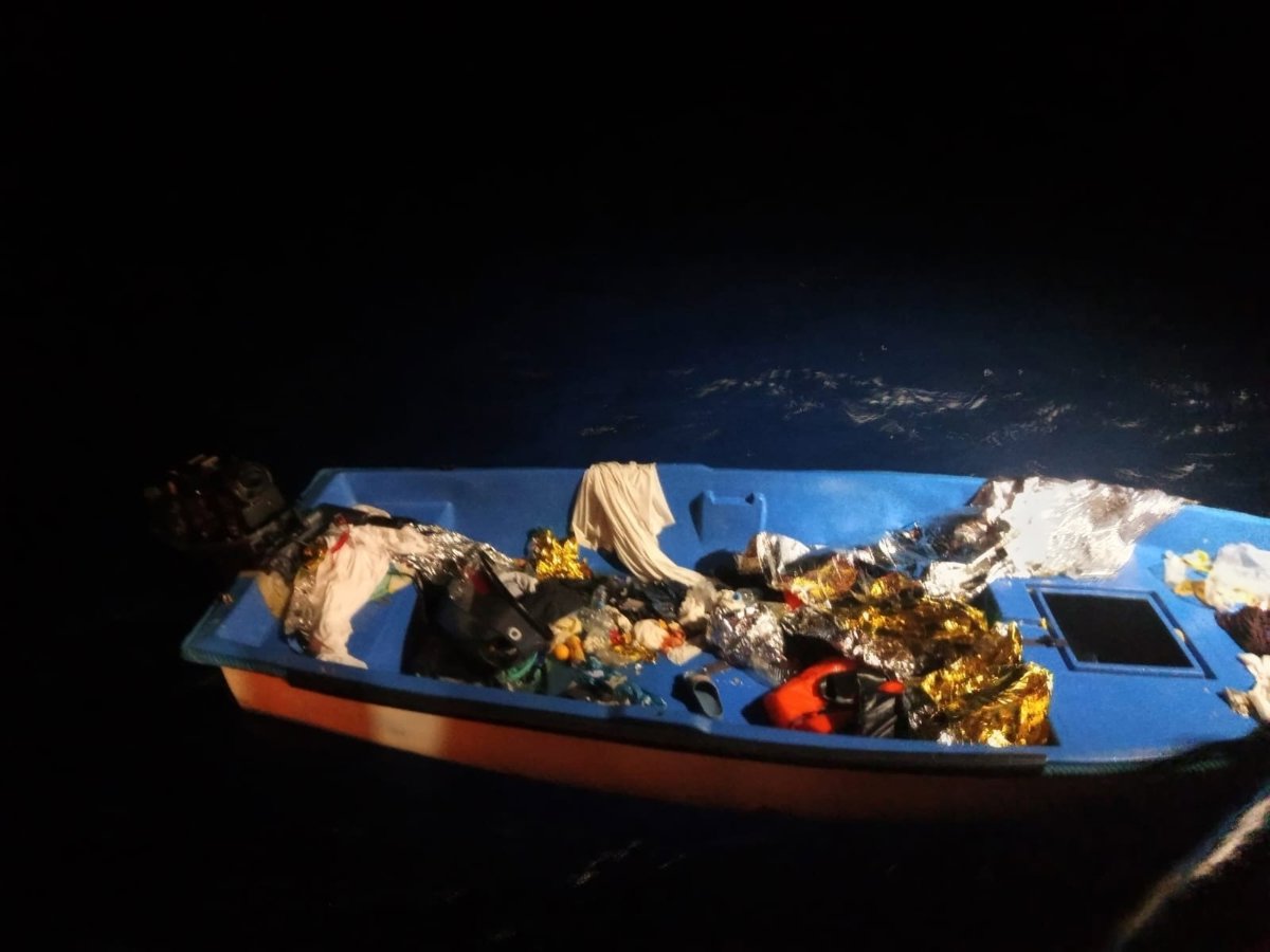 Veinticuatro migrantes son detenidos en Formentera tras arribar en patera