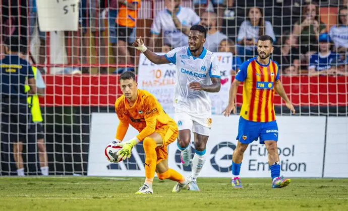 À Punt crece un 40% en audiencia veraniega gracias al fútbol, informativos, fiestas y toros