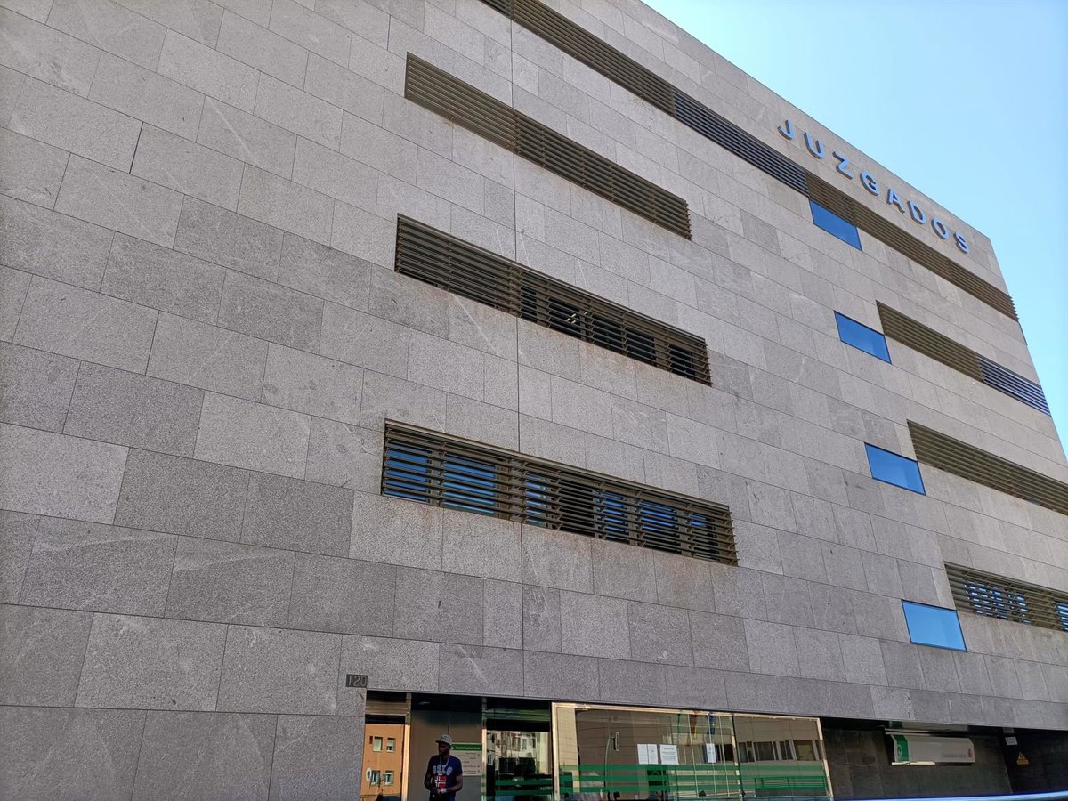 Hombre encarcelado por intentar agredir a su pareja en Roquetas de Mar, Almería
