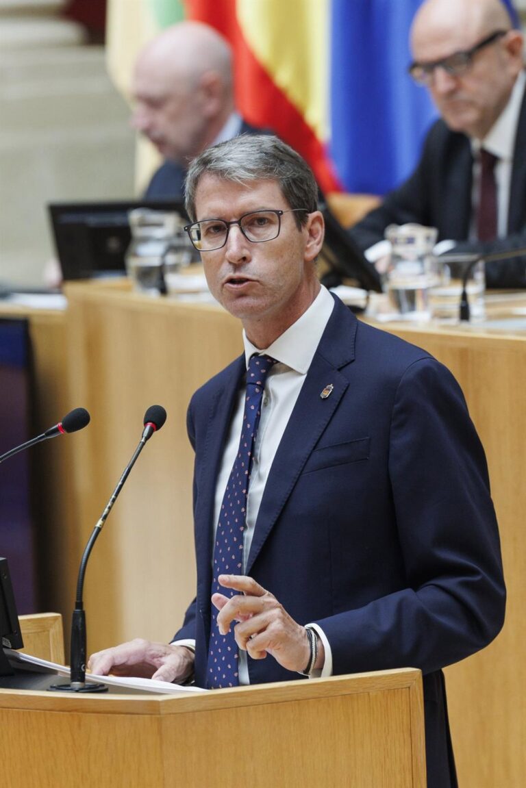 Capellán cumplirá con la quita de deuda para La Rioja, aunque la considera "injusta