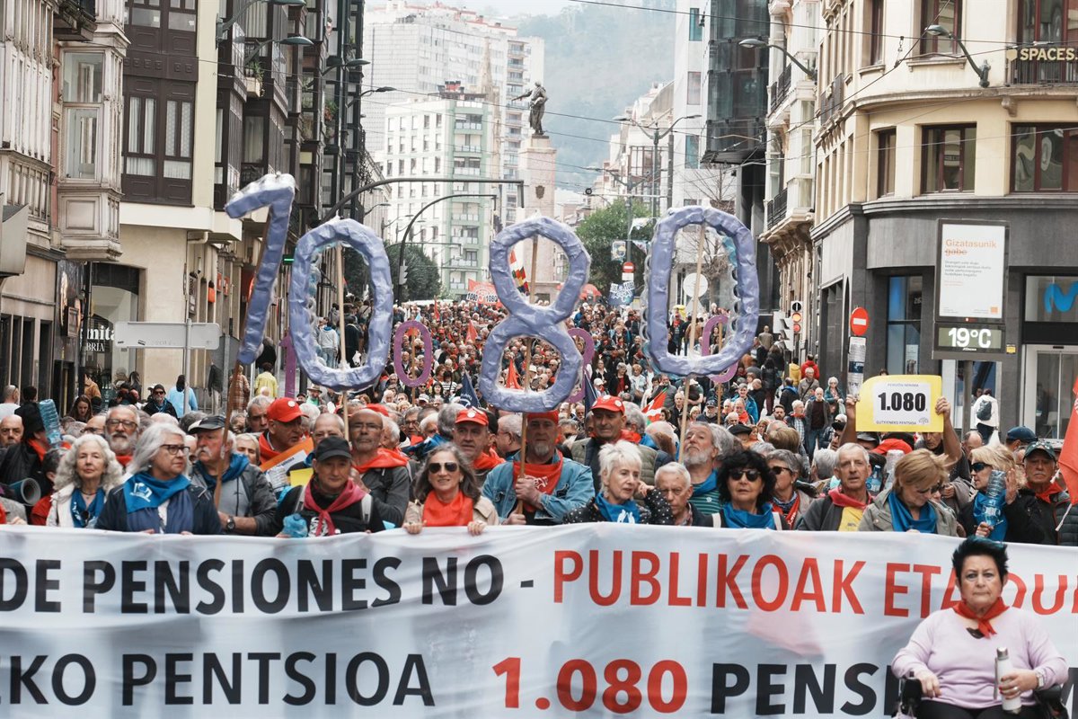 EH Bildu alerta al Gobierno Vasco que rechazar complementar las pensiones hasta el SMI es un grave