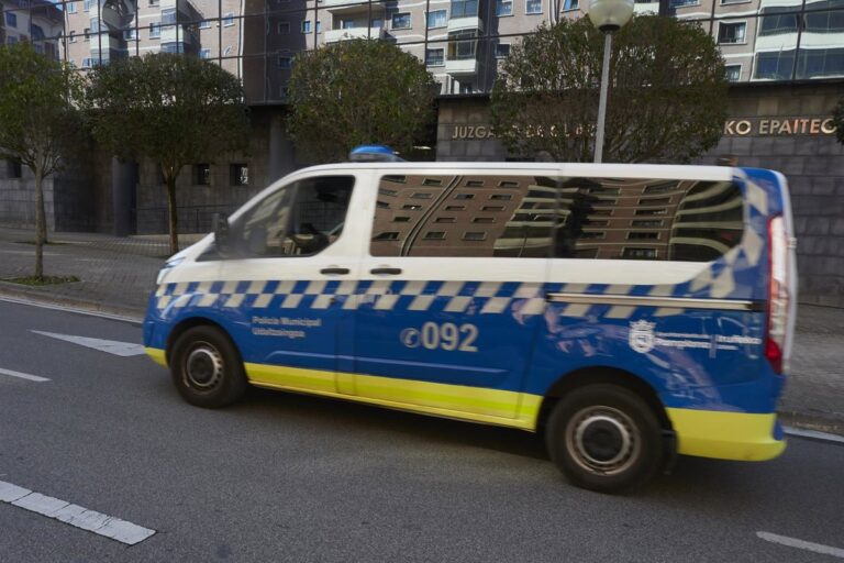 La Policía Municipal de Pamplona arrestó en agosto a 80 personas, 28 por robos y 13 por maltrato