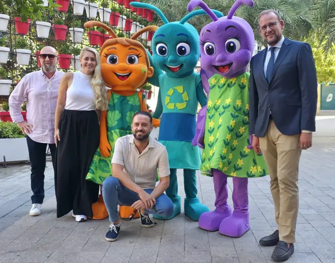Murci-Insectos en acción llega a Murcia para enseñar valores medioambientales a niños y adultos