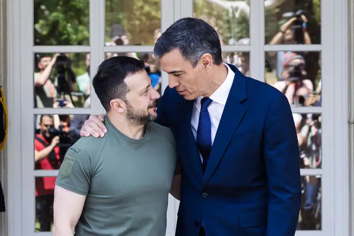 España apoyará las garantías de seguridad de Ucrania "cuando haya paz", afirma Albares tras