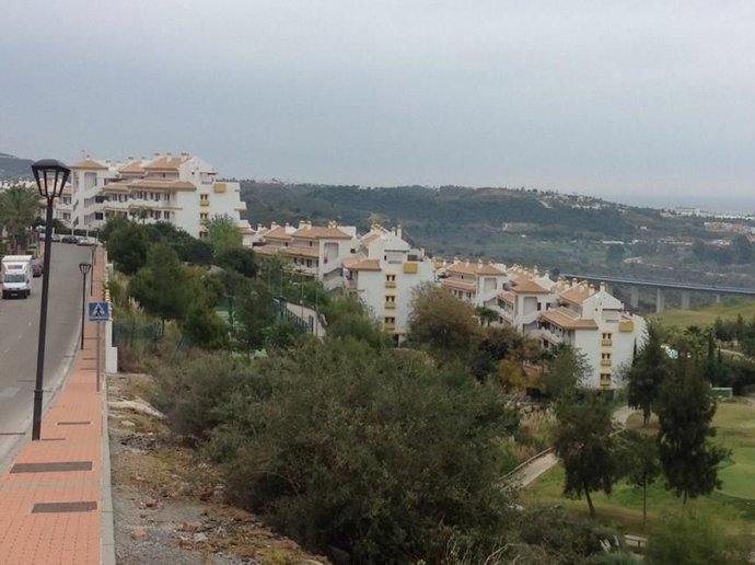 Los hechos tuvieron lugar el pasado 21 de agosto en la calle Cartajima del n&uacute;cleo de La Cala de Mijas, donde una mujer alert&oacute; de que su expareja, con la que conviv&iacute;a, la hab&iacute;a agredido en el cuello y amenazado de muerte.