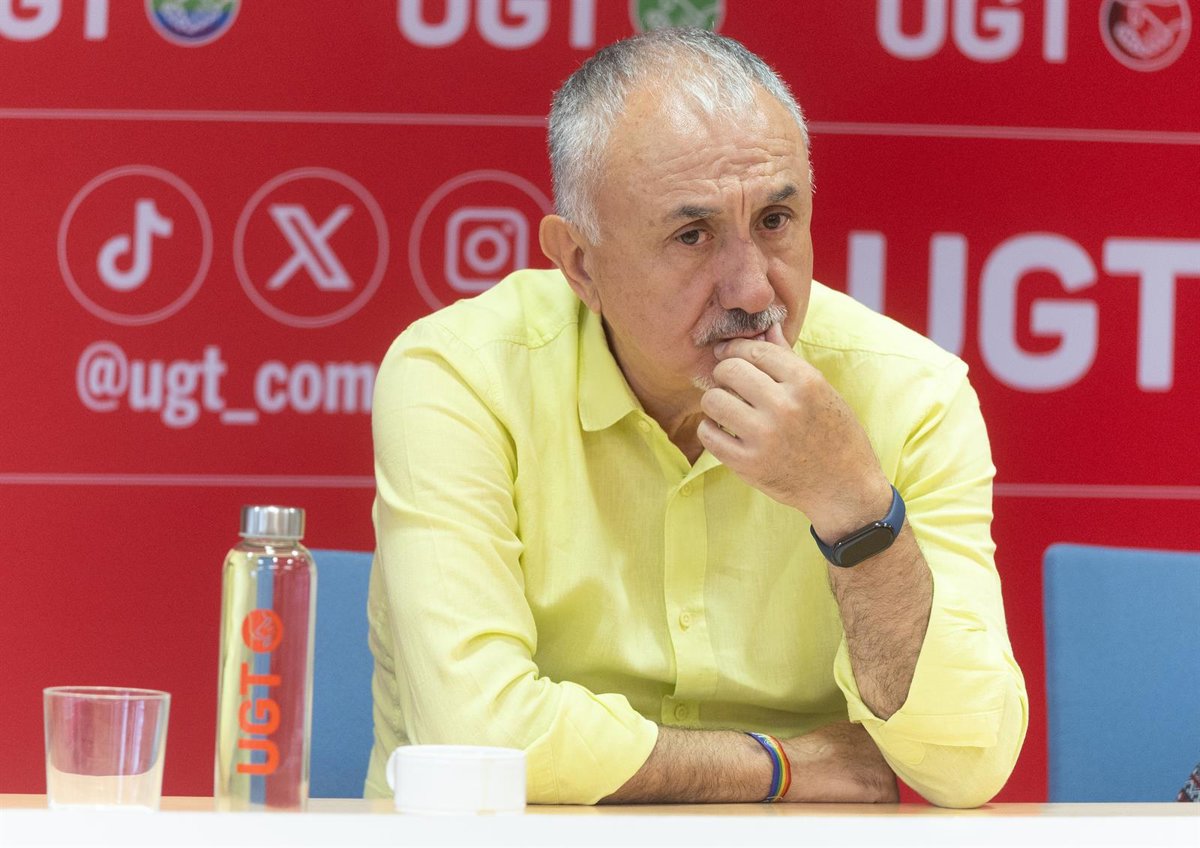 Álvarez (UGT) considera "muy prematuro" votar la próxima semana sobre la reducción de jornada en
