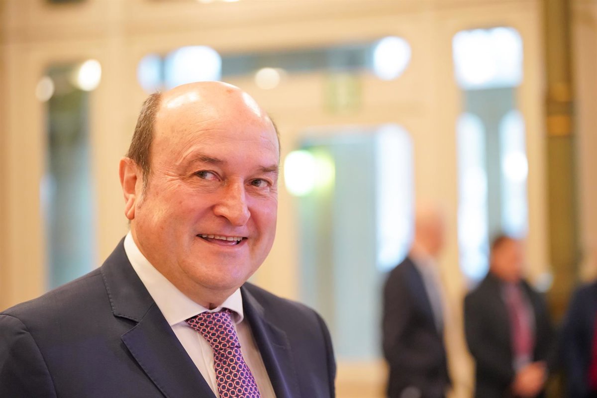 Andoni Ortuzar se une a PwC como asesor externo tras su salida del PNV hace cinco meses