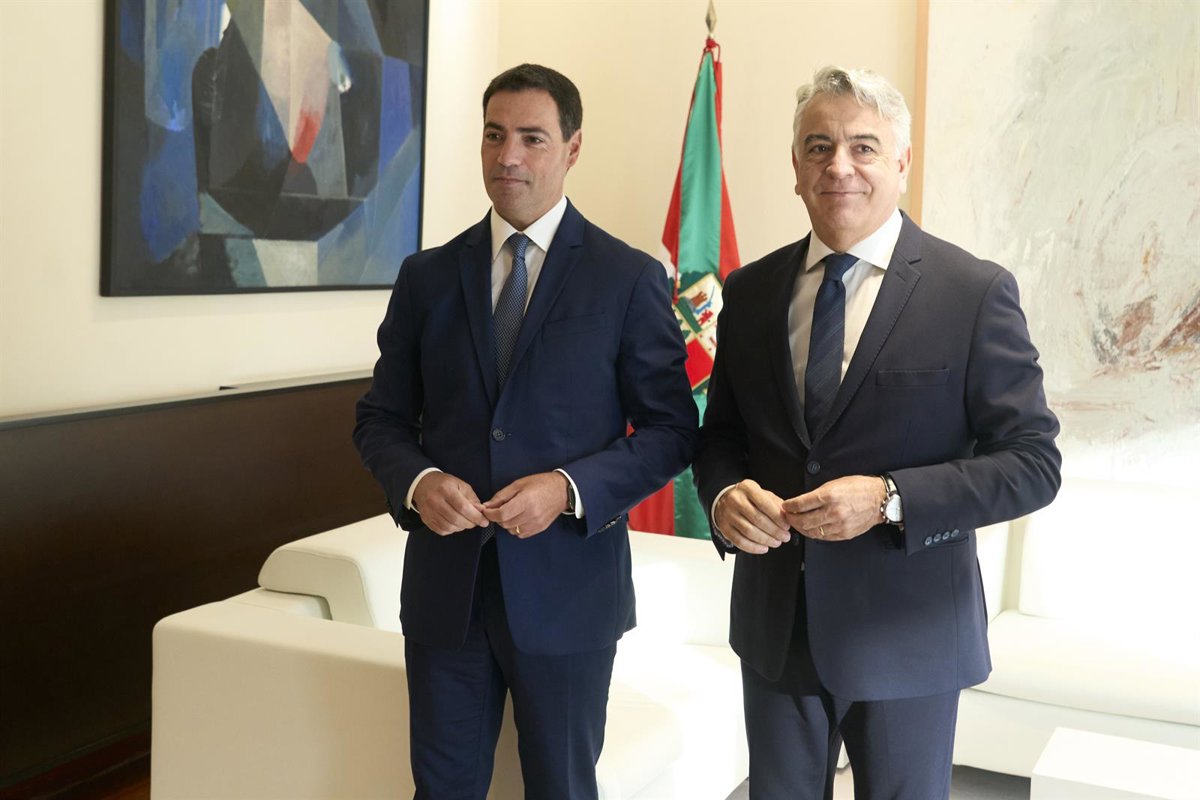 De Andrés señala que la actitud del PNV complica la relación entre PP y PNV