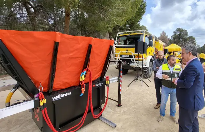 Desde 2020, los bomberos forestales de la Región han intervenido en 12 incendios fuera de su área
