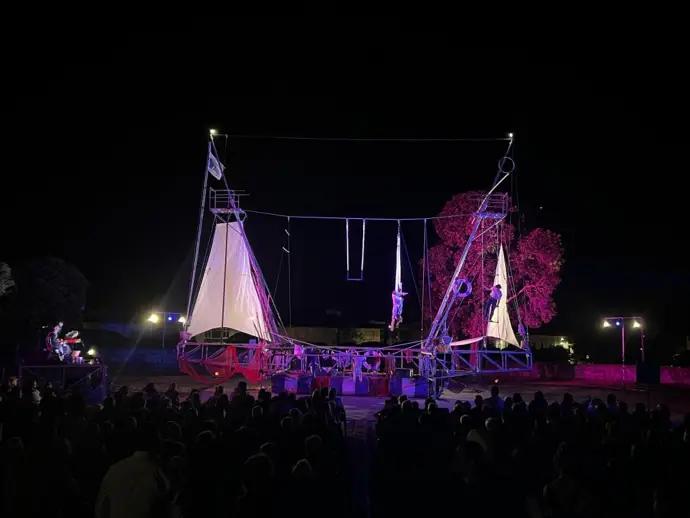 El Gobierno de Aragón respalda la participación de Nostraxladamus y Las Crises en el 28 Festival