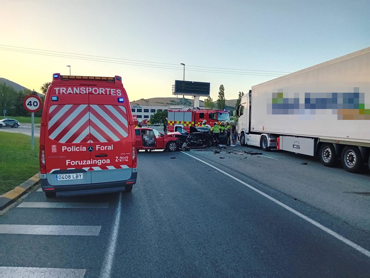 Tres heridos en un accidente de tráfico en Oricáin que involucró a varios vehículos