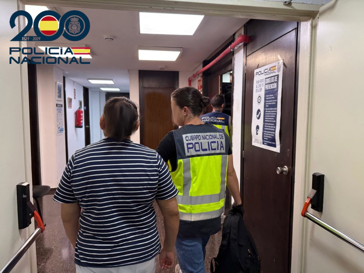 Detenida una empleada doméstica por sustraer joyas y monedas de oro en una casa de Palma