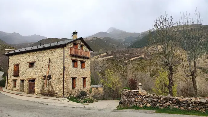 Aemet anticipa lluvias fuertes en el este de la cuenca del Ebro y la CHE advierte sobre crecidas