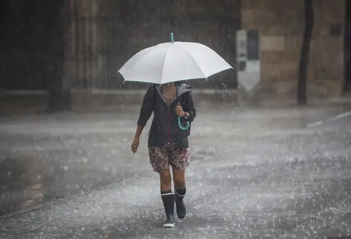 Emergencias extiende la alerta naranja por lluvias intensas y tormentas en el interior norte de