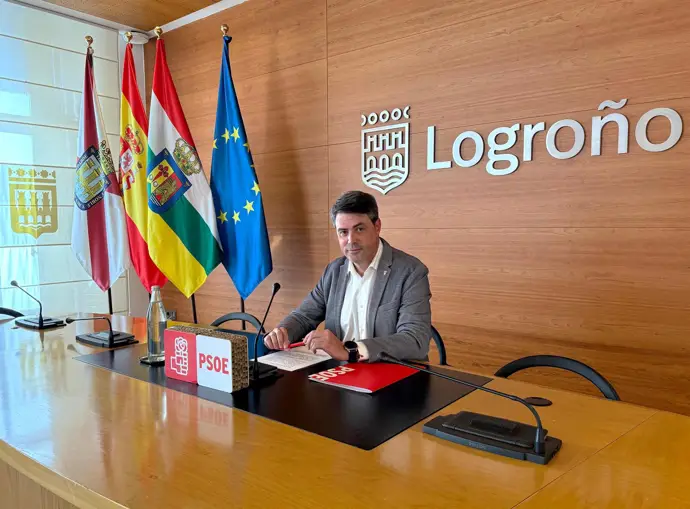 El PSOE exige la renuncia de Miguel Sáinz por la situación de la Terraza de San Mateo