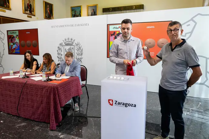 Costureras Malotas inaugurará la ofrenda de flores a la Virgen del Pilar en Zaragoza 2025