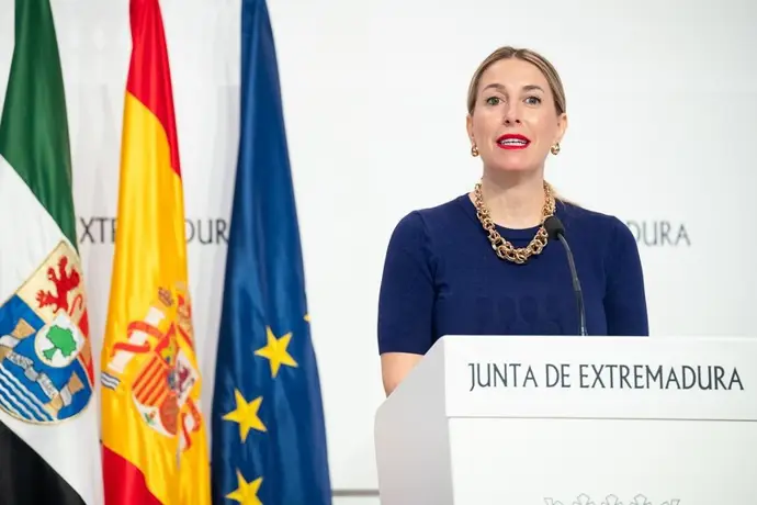 Guardiola celebra el Día de Extremadura desde Hervás, resaltando que esta tierra "permanecerá