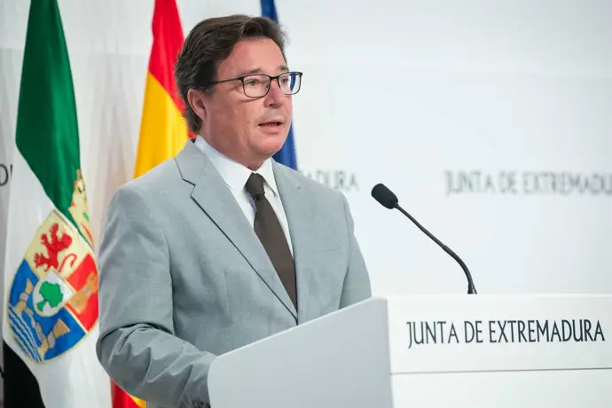 Extremadura saca ayudas de hasta 24.500 euros para contratar a parados de larga duración y