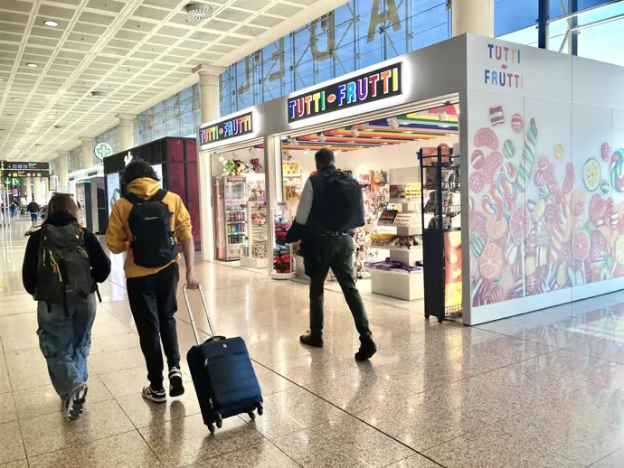 Aena licita el 98% de los servicios de restauración en el Aeropuerto de Barcelona