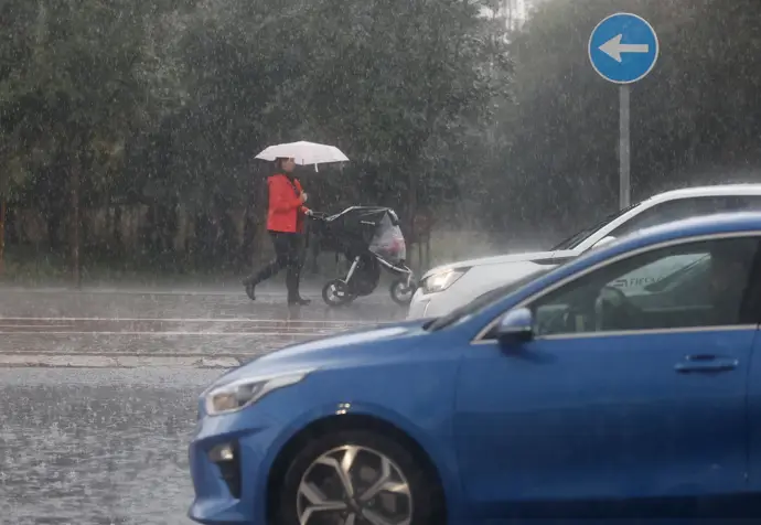 Emergencia reduce a alerta amarilla por tormentas en Alicante, sur de Valencia e interior de