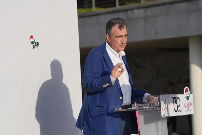 Esteban se mostró asombrado por la fianza al fiscal general al no haber pruebas claras de