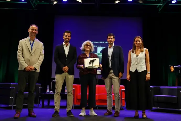 La autora Rosa Ribas, galardonada con el premio de honor en 'Cartagena Negra' 2025