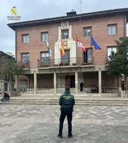 Diez personas son investigadas por posible intoxicación alimentaria en la verbena de Saldaña,