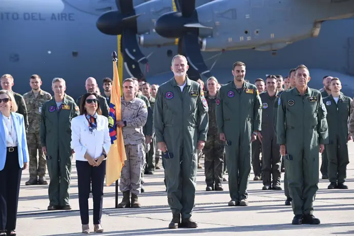 El Rey asiste por primera vez al curso del European Tactical Airlift Centre en Zaragoza