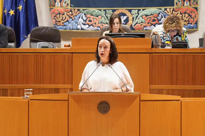La oposición critica al PP por "racismo institucional" tras el rechazo al reparto de menores,
